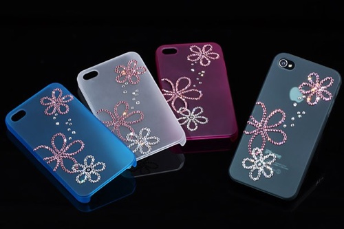 Caze announces new Swarovski cases for the iPhone 4S