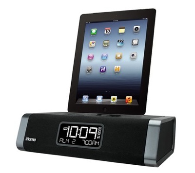 iHome introduces first docks to handle both 8- and 30-pin devices