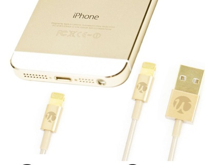 Woodford Design releases Gold Lightning Cable for iDevices