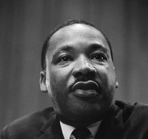 Apple honors Dr. Martin Luther King, Jr. with full page tribute