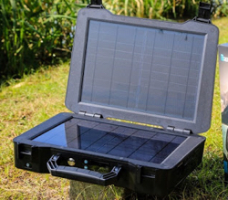 Kool Tools: Phoenix solar-powered briefcase