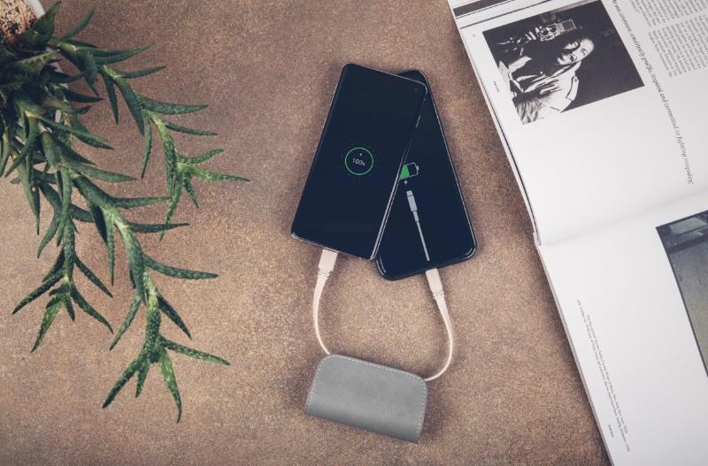 Moshi introduces portable battery with built-in cables for iOS, Android