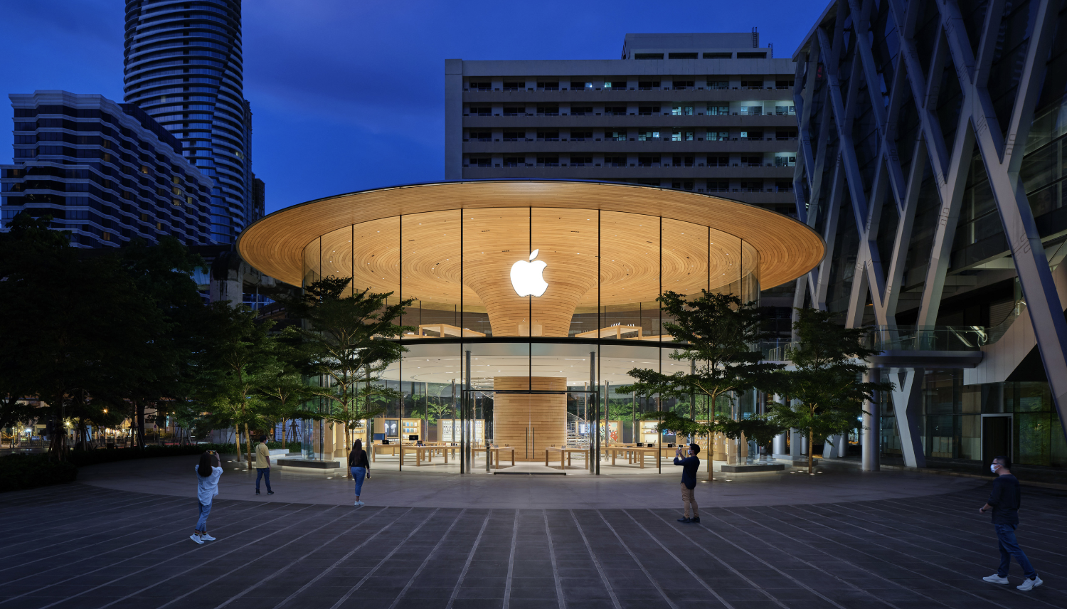 Apple Central World opens Friday in Thailand