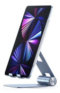 Satechi’s new accessories are fantastic complements to the blue 24-inch iMac