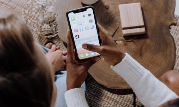 Mobile users spend over $350 million daily on games and apps in 2021