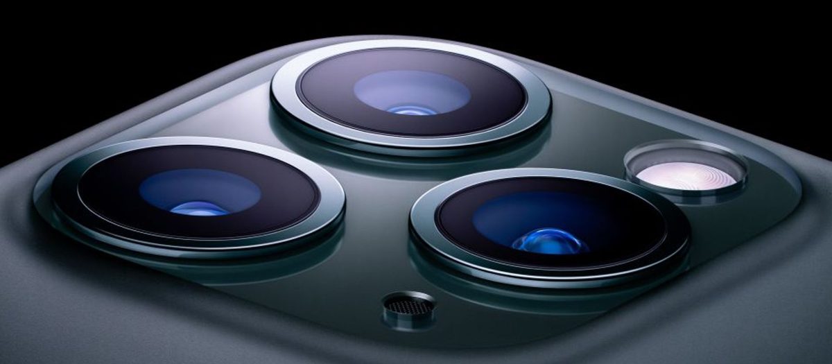 Analyst: at least one 2023 iPhone will pack a periscope lens