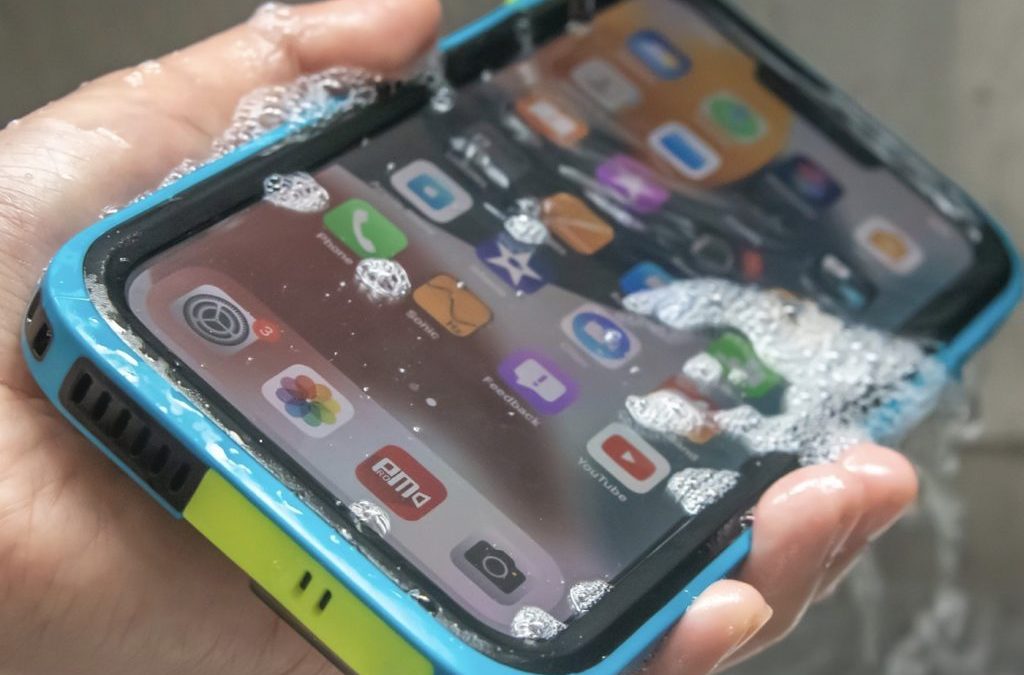 Catalyst Launches Apple Watch Series 7, iPhone 13 cases