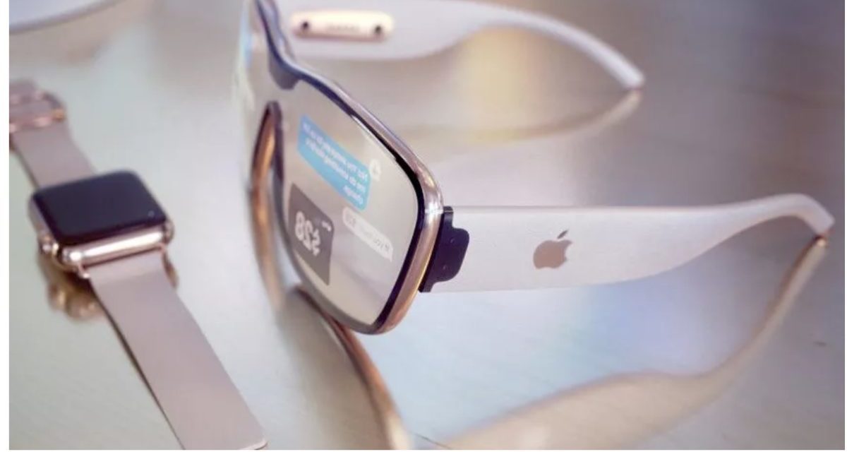 Apple’s augmented reality/virtual reality headset will reportedly arrive late this year