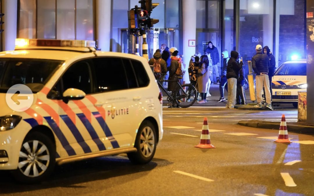 Apple praises Dutch police, customers, staff for response to hostage situation