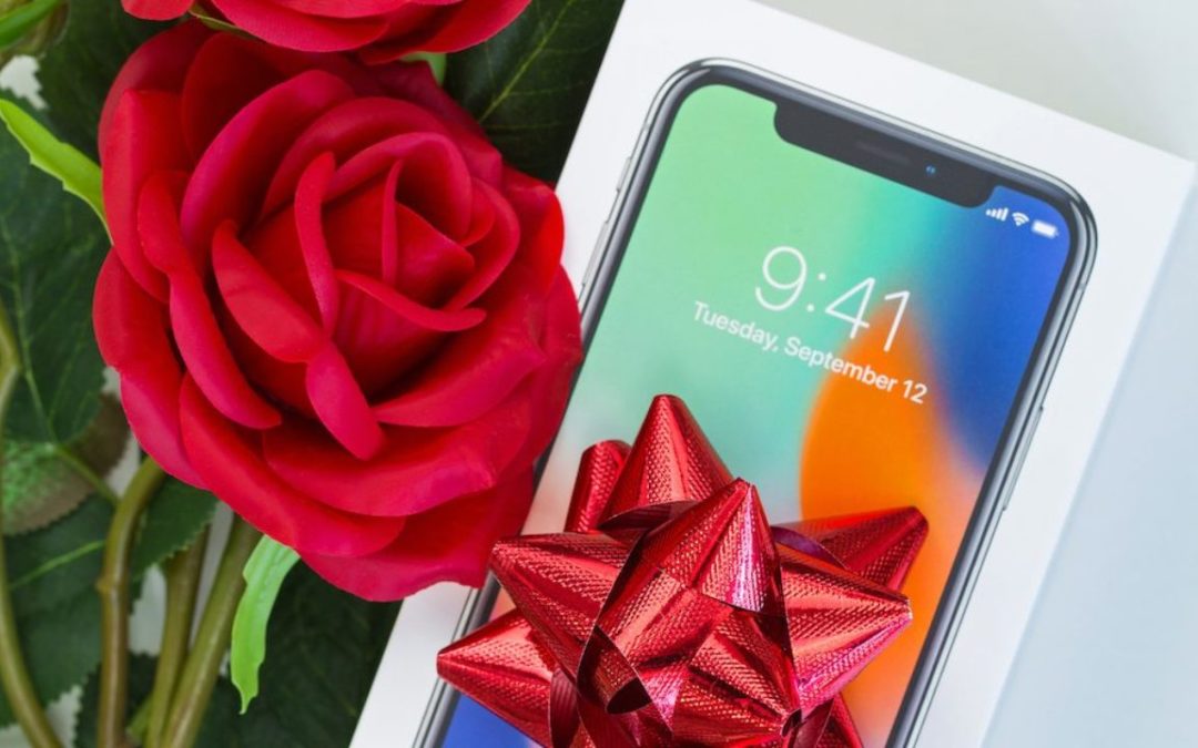 Valentine’s Day sources for e-cards, Apple Pay special offers