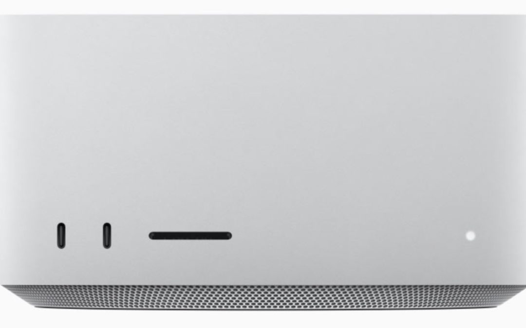 The M1 Ultra Mac Studio weighs two pounds more than the M1 Max mode; here’s why