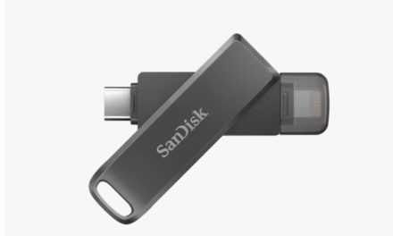 SanDisk iXpand Flash Drive Luxe is a great device for moving files between various devices