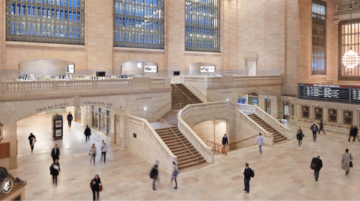Union-organizing employees at Apple's Grand Central store want at least $30/hour - Vimarsana News