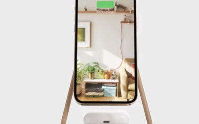 MAG: 2 is an elegant, but pricey, charger for your iPhone and AirPods