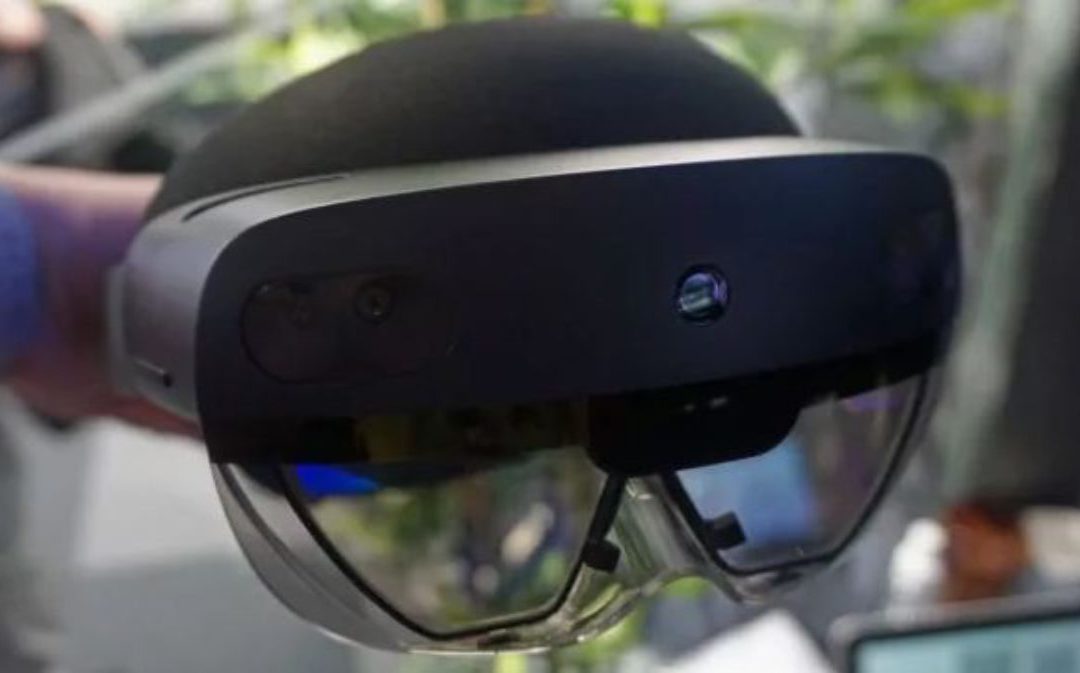 Apple job listings hint at major features for the rumored mixed reality headset