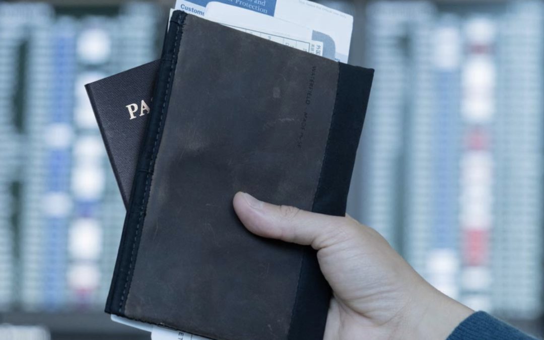WaterField Designs Introduces Magnetic Passport Wallet