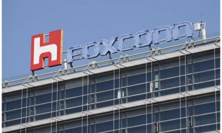 Foxconn will exclusively supply Apple with servers for training, testing AI services