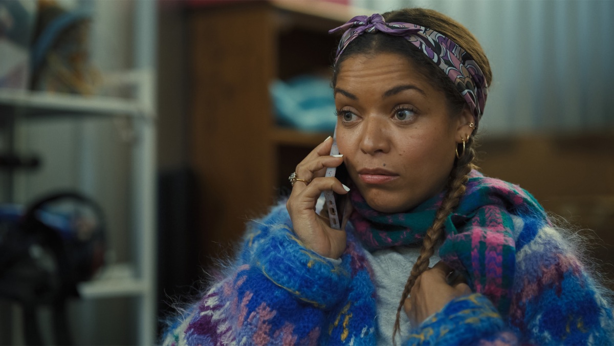 'Still Up' comedy series premieres today on Apple TV+ - Vimarsana News