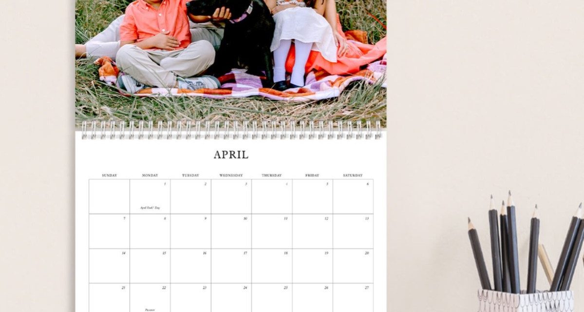 New PhotoCalendars for iOS allows you to make custom calendars