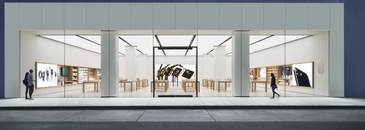Apple’s Bay Street retail store in Emeryville, California, will re-open Monday
