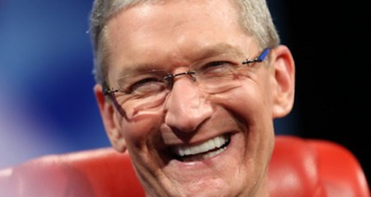 Judge rules that Apple CEO Tim Cook, other execs wasn’t overpaid