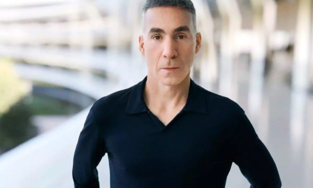 Dan Riccio, Apple’s former Senior Vice President of Hardware Engineering, joins Formlabs as a strategic advisor