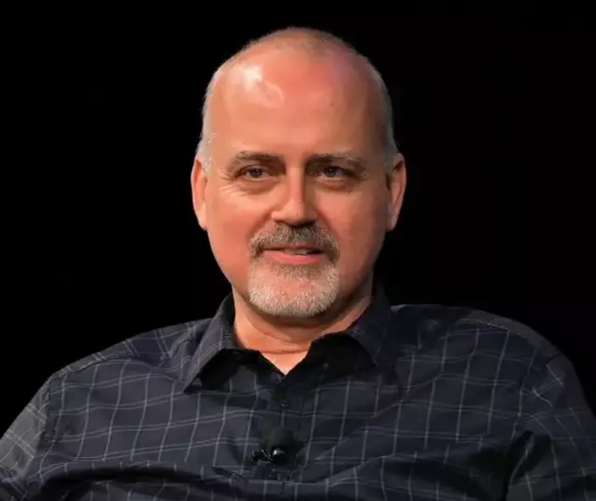 Apple’s Vision Pro guy taking over the reigns of the Siri team ...