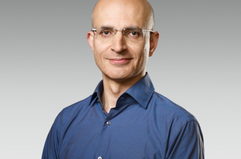 Jeff Williams stepping down as Apple’s COO to be replaced by Sabih Khan