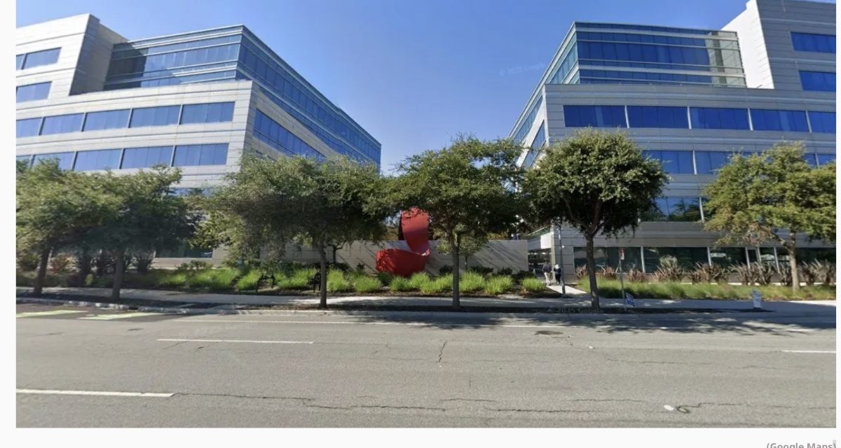 Apple has tentatively agreed to buy an office campus in the South Bay of Sunnyvale, California