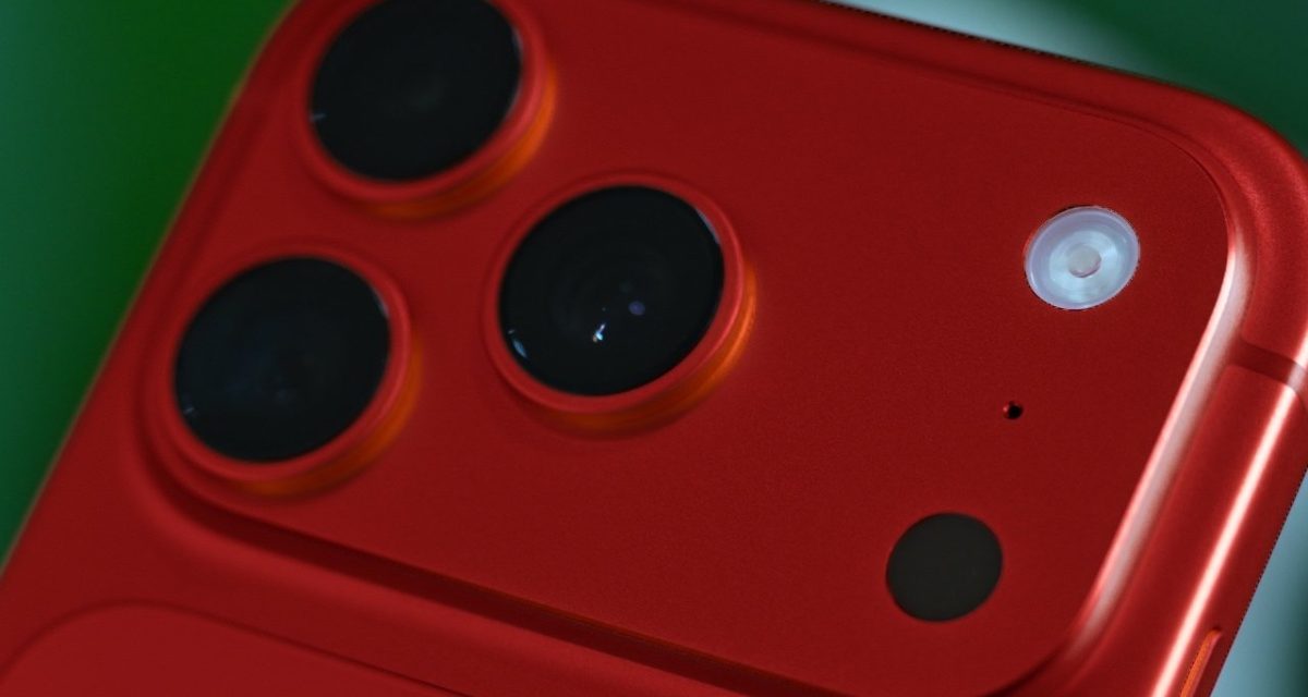 Apple may offer a deep red color hue for the upcoming iPhone 18 Pro Max