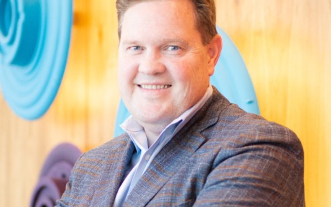 Apple hires American Airlines exec, a dedicated Republican, as its head of government affairs