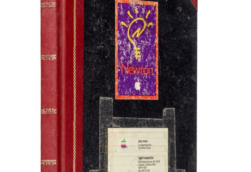 Apple Newton MessagePad development notebook up for auction